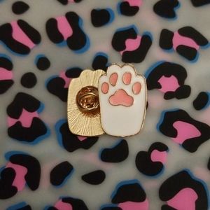 Kitty paw print enamel pin